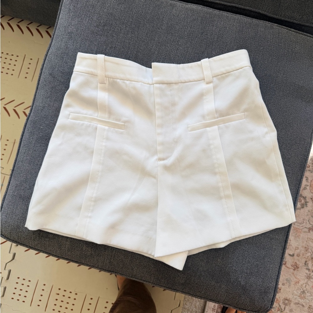 Zara White Women's Skorts